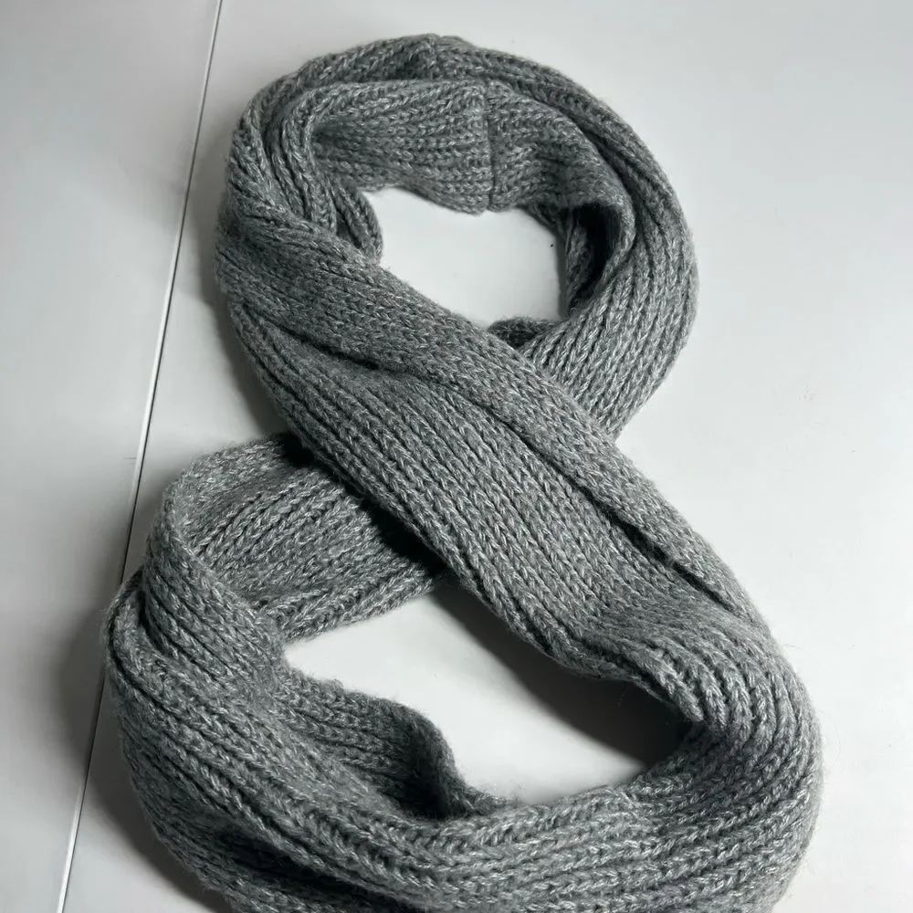 Gray Infinity Shimmery Loop Scarf Knitted - Picture 5 of 8